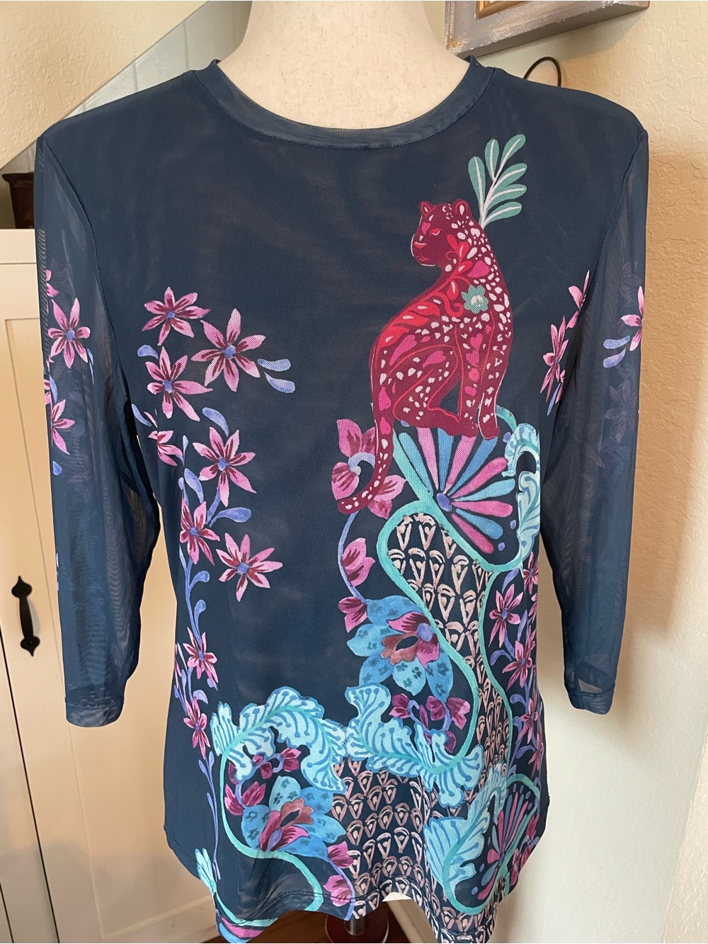 Johnny Was Natalie Mesh Tee Leilana Navy Blue Pink Leopard Floral Top 3/4 Sleeve